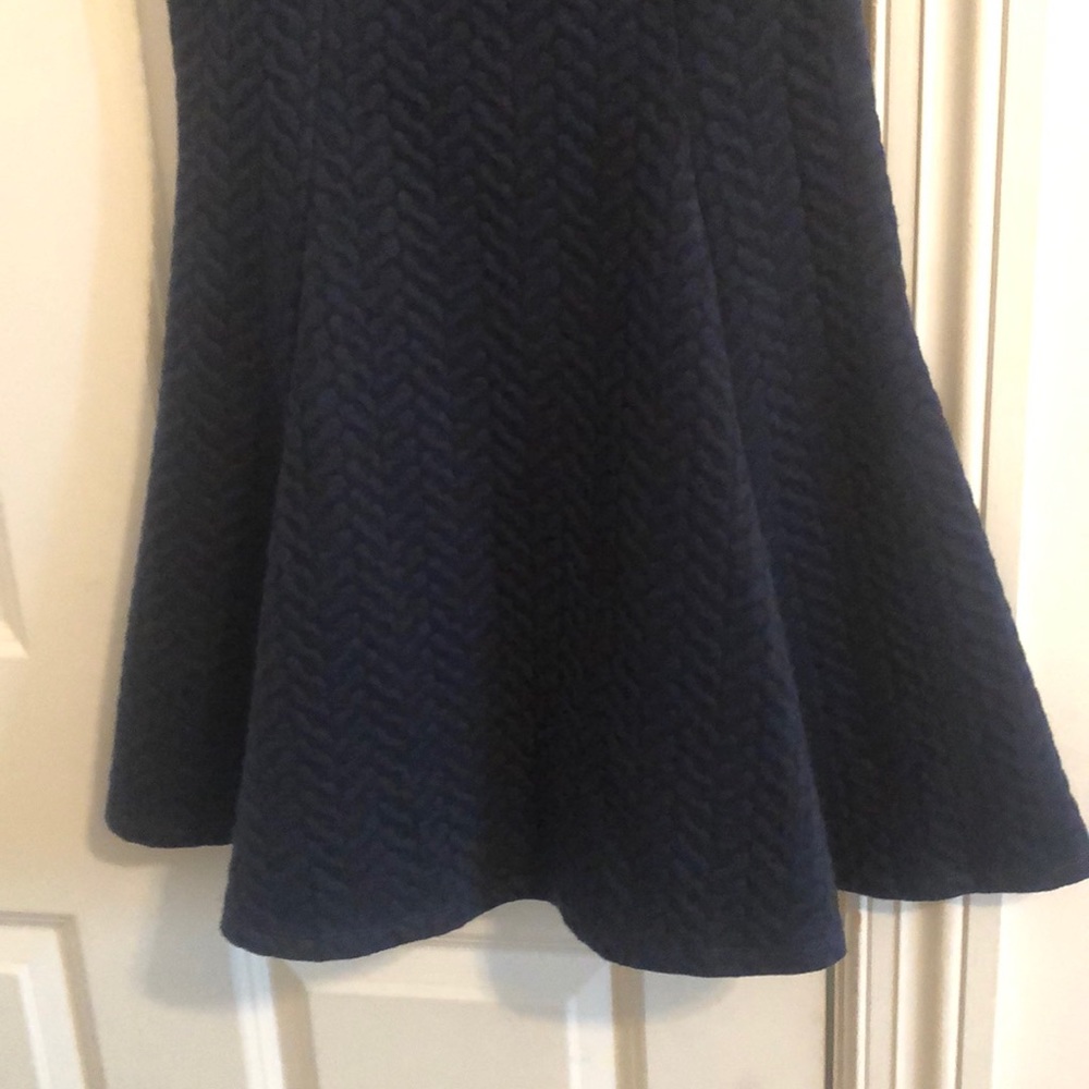 Patterned Dress - Picture 3 of 3